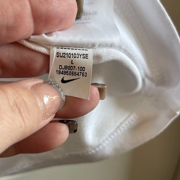 Nike NEW Youth Size Large White/Black Festival Futura Tank Top - Picture 9 of 9